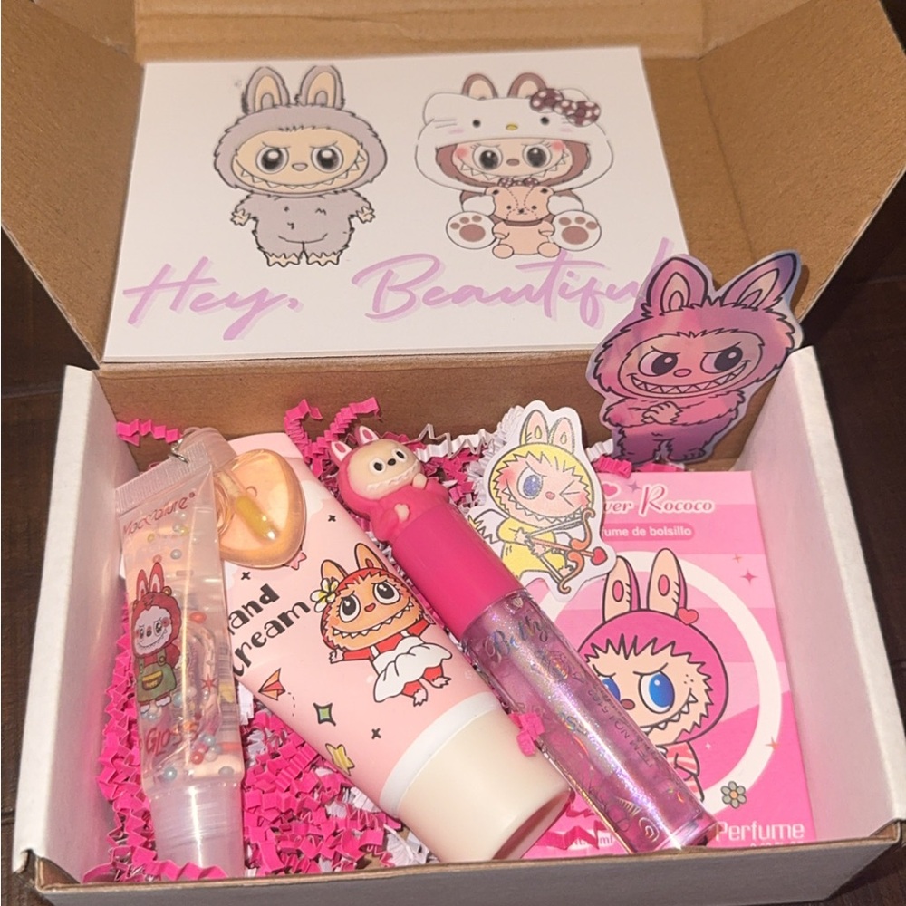 Cute Character-Themed Beauty Set